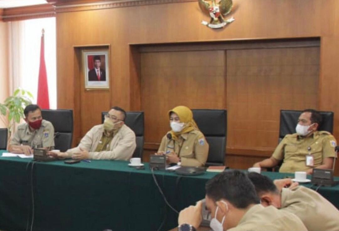 Serah Terima Petugas Penanggulangan Bencana oleh Sekretaris Kota Adm.Jakarta Barat