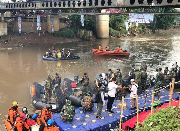 Bersih dan Sehat Bersama Ciliwung , Susur Sungai dan Giat Bersih-Bersih Bantaran Kali Ciliwung