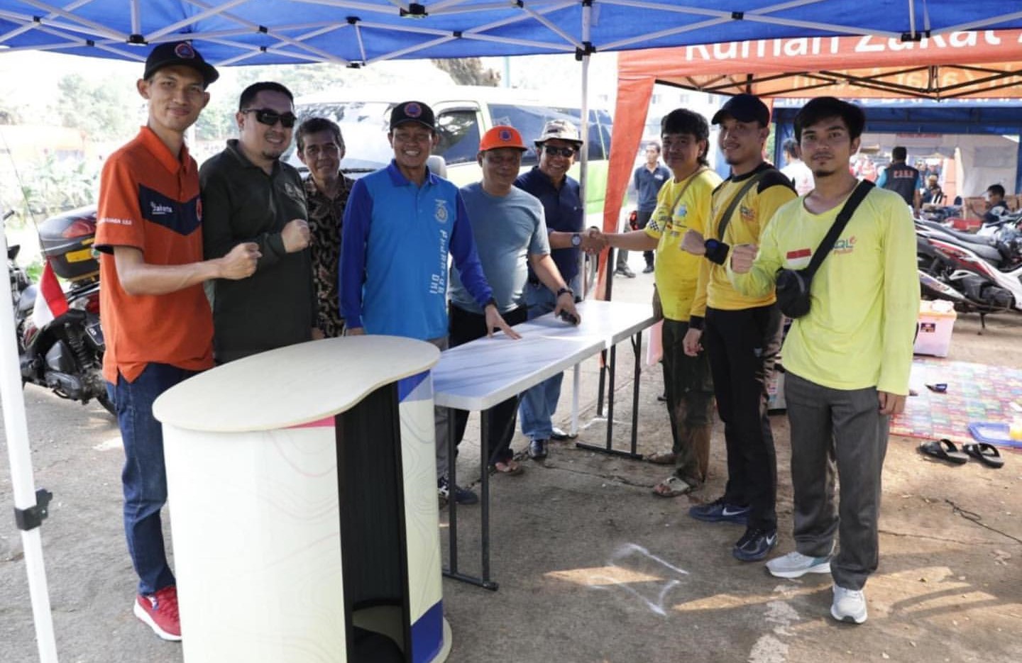 Peninjauan Anjungan/Booth Pentahelix yang Berpartisipasi dalam Kegiatan Pameran Jakarta Tangguh (JRX) 2023