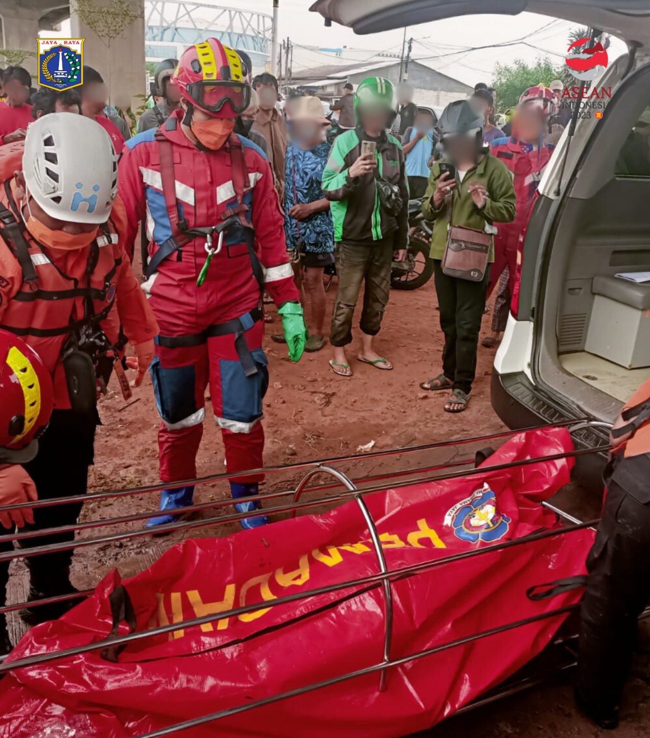 Bersama dengan tim SAR Gabungan Berhasil Menemukan dan Evakuasi Korban Tenggelam