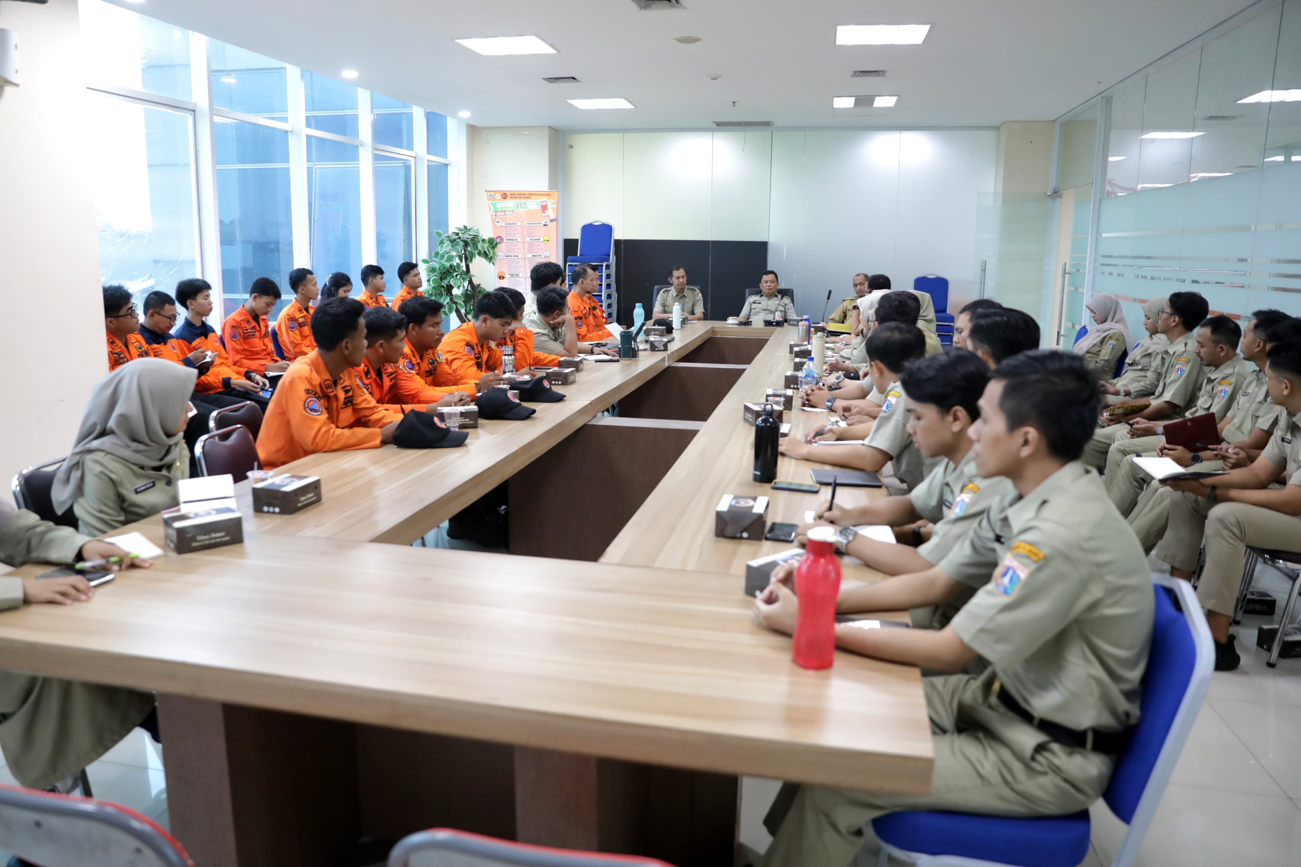 Pembinaan dan Peningkatan Kapasitas Aparatur, Relawan serta Potensi Masyarakat