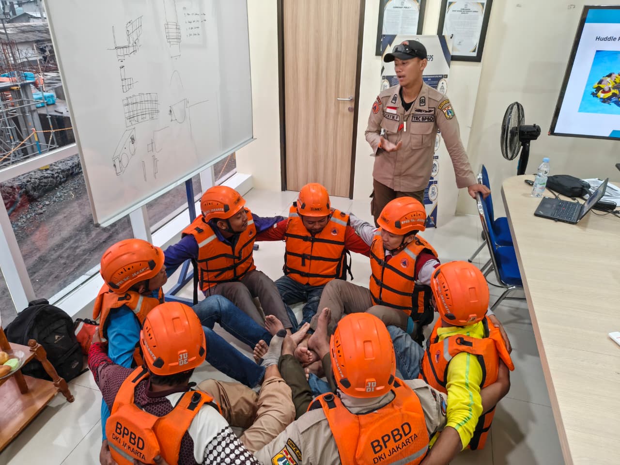 Sosialisasi dan Training Basic Sea Survival (BSS)
