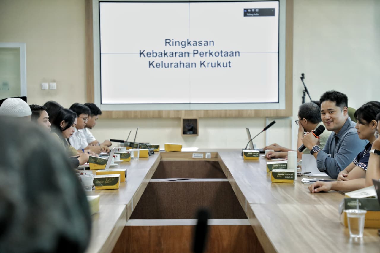 Rapat Penyampaian Hasil Kajian Kebutuhan Pascabencana (JITUPASNA) Akibat Kebakaran Di Kelurahan Krukut