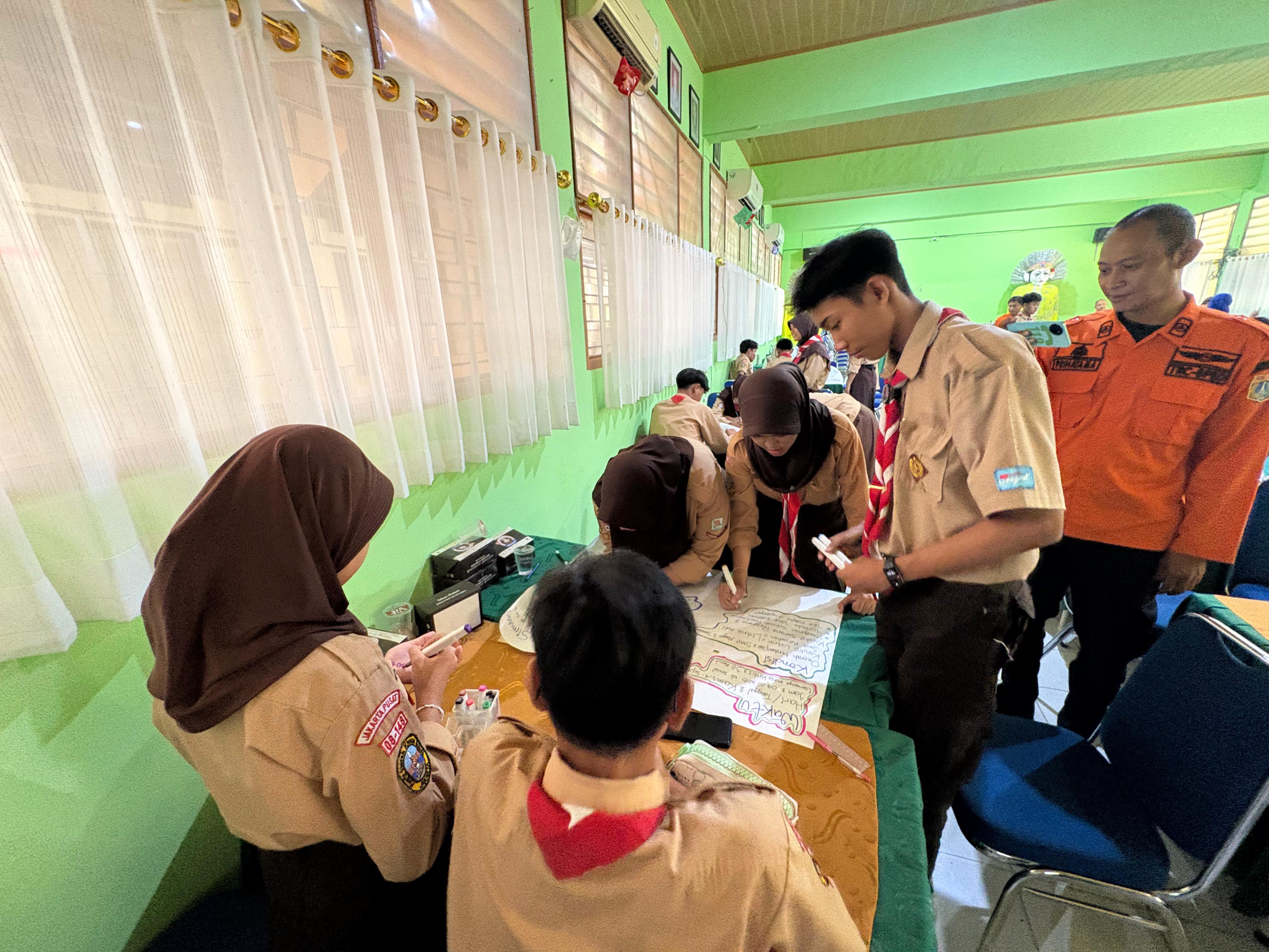 Sosialisasi dan Simulasi Kesiapsiagaan Bencana Dalam Rangka Penerapan Satuan Pendidikan Aman Bencana