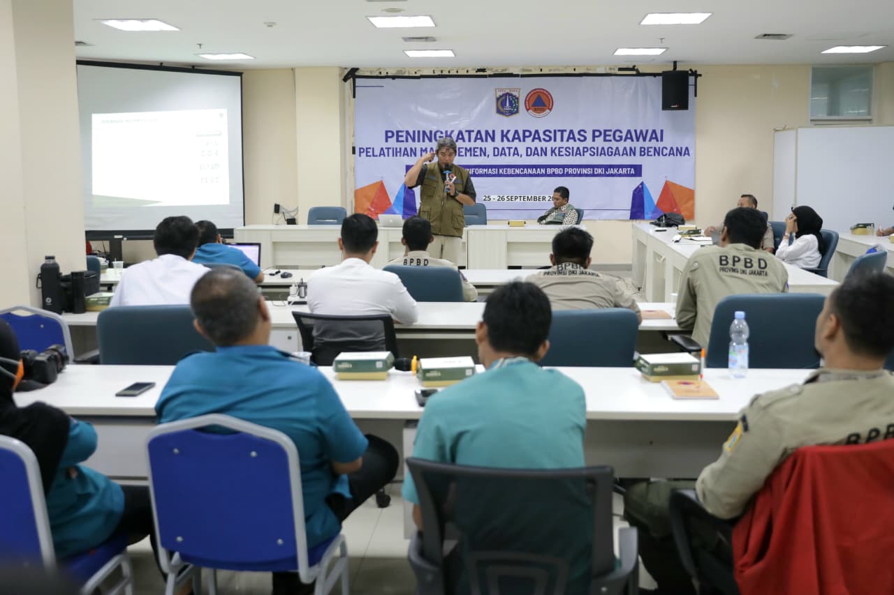 Hari Kedua Peningkatan Kapasitas Pegawai Dengan Tema Pelatihan Manajemen, Data, dan, Kesiapsiagaan Bencana Tahun 2025
