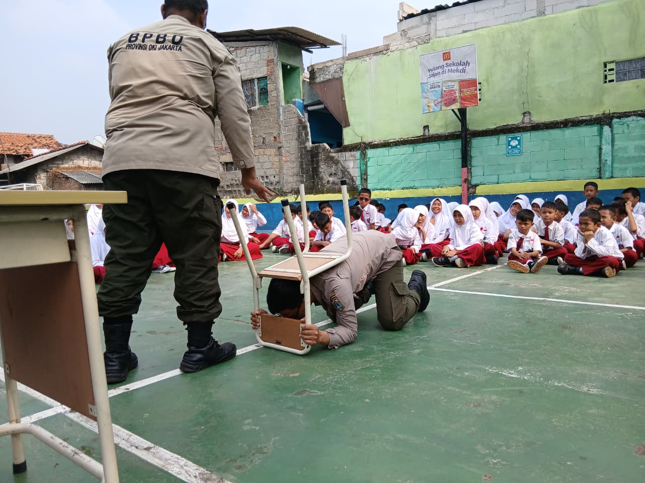 Sosialisasi dan Simulasi Kesiapsiagaan Menghadapi Bencana Gempa Bumi di SDN Cipete Utara 13 Pagi, SDN Mampang Prapatan 01, SDN Kuningan Barat 01, SDN Cipete Utara 09 Pagi