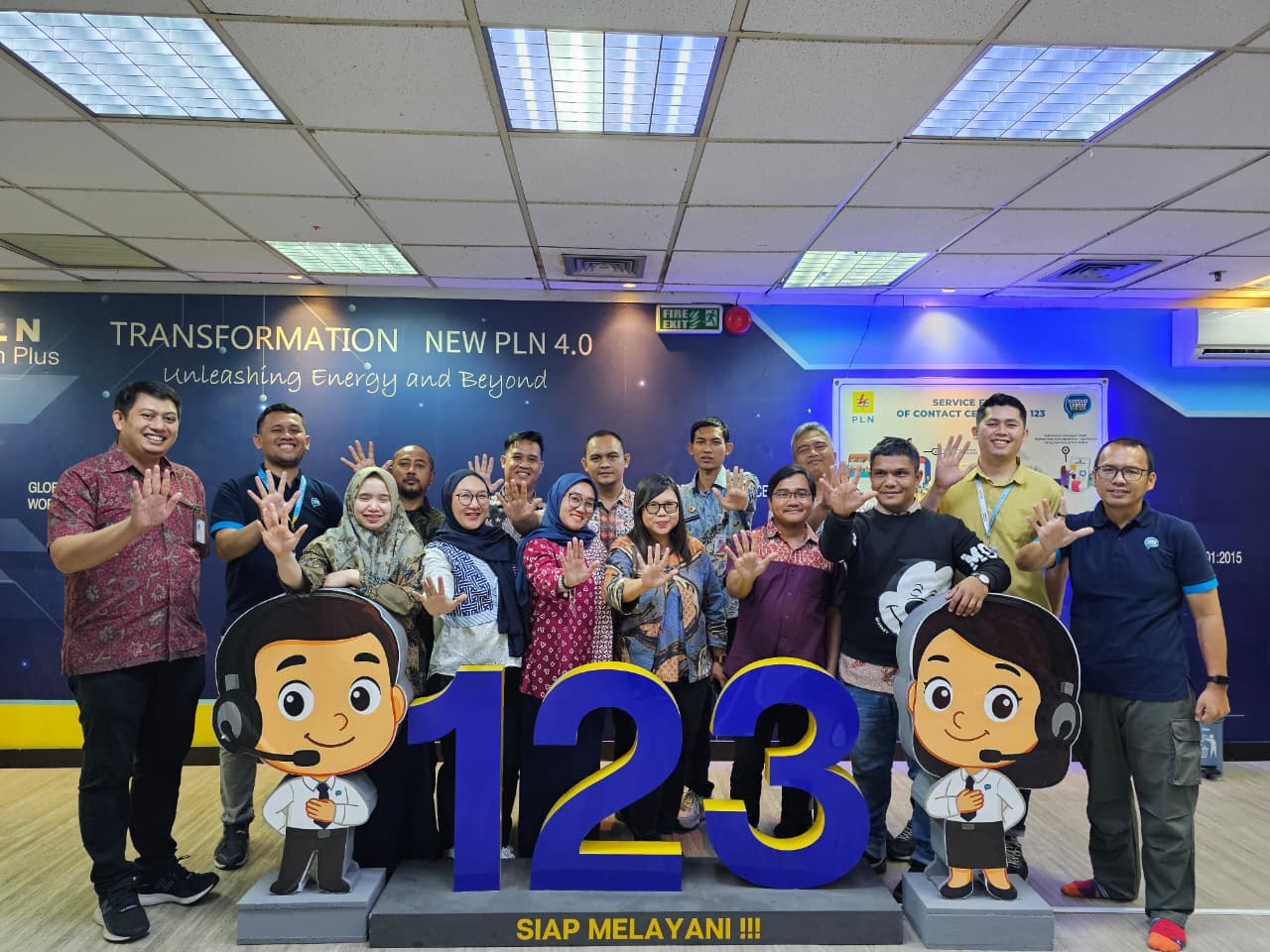 Benchmarking Layanan Contact Center PLN 123