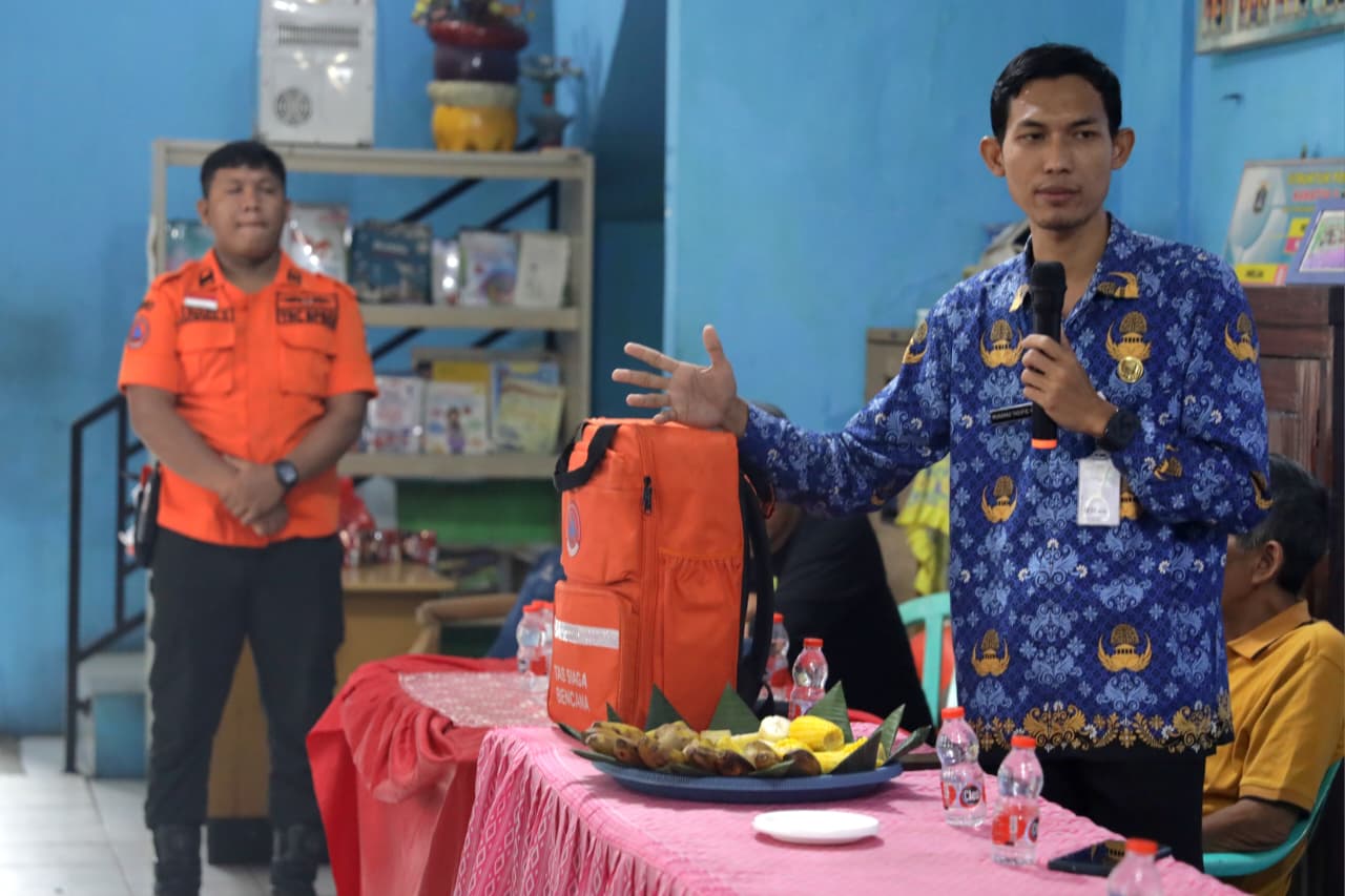 Bersama PT Antam Berkolaborasi Mensosialisasikan Pengembangan Bank Sampah dan Mitigasi Bencana Banjir