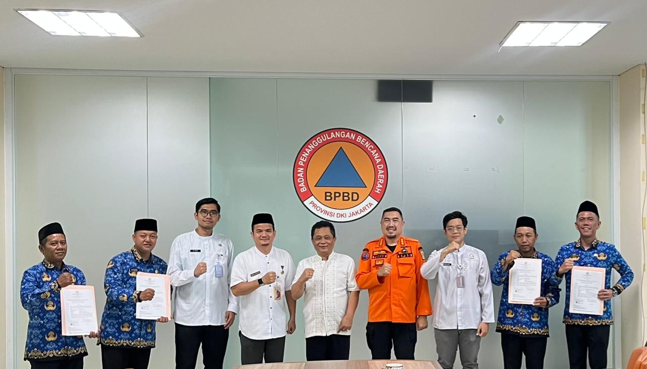 Penyerahan Keputusan Pengangkatan Dan Penandatanganan Perjanjian Kerja PPPK Paruh Waktu