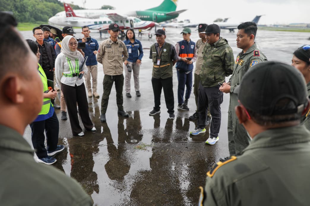 Pemprov DKI Jakarta melalui BPBD DKI Jakarta melaksanakan Operasi Modifikasi Cuaca (OMC) hari Ketujuh