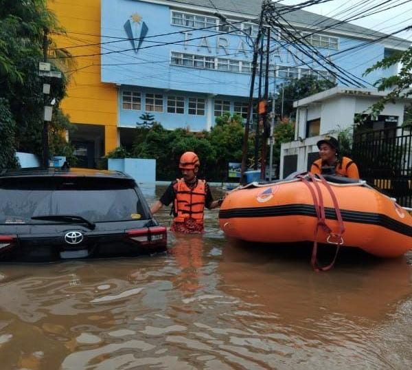 Monitor Kondisi Genangan, Penanganan dan Evakuasi Banjir di Wilayah Terdampak