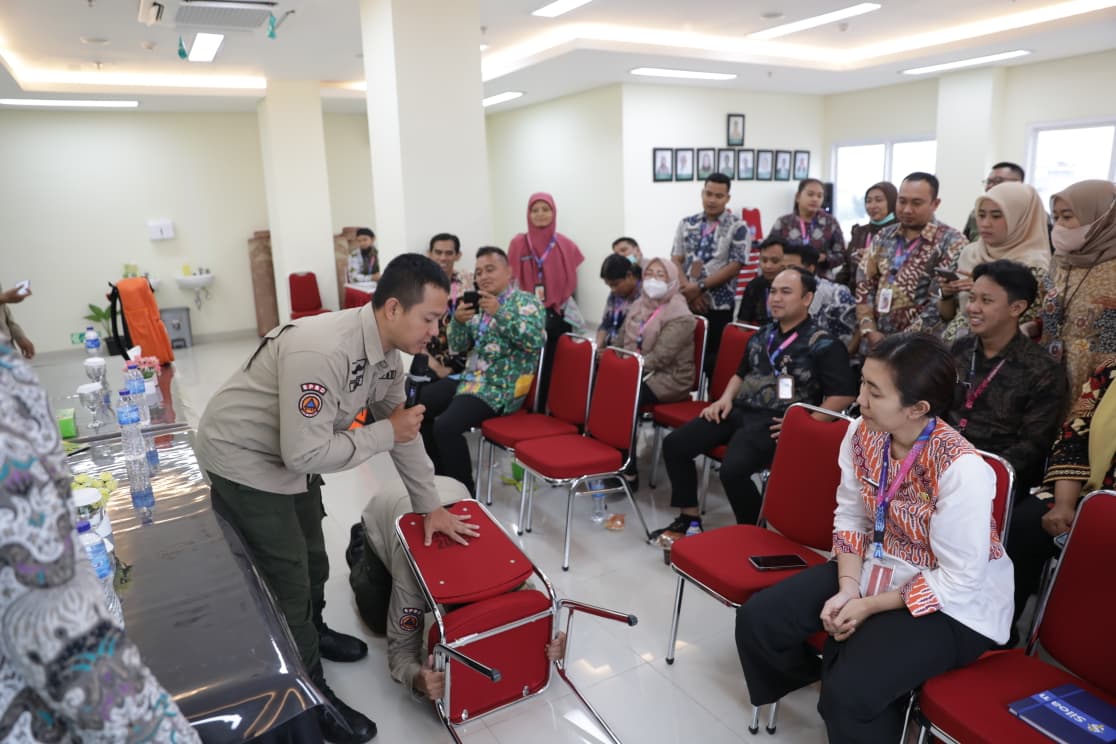 Pembinaan dan Peningkatan Kapasitas Aparatur, Relawan, serta Potensi Masyarakat lainnya