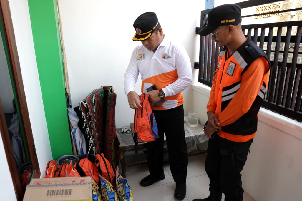 Pendistribusian Bantuan Logistik bagi Penyintas Kebakaran di Kelurahan Susukan