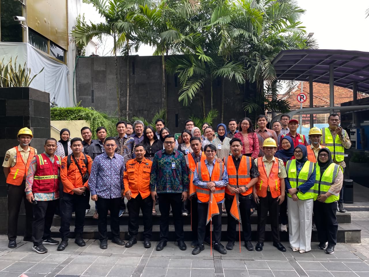 Sosialisasi dan Simulasi Kesiapsiagaan Bencana Gempa Bumi di Wholesale Transaction Banking (WTR) Group, Gedung BRI II