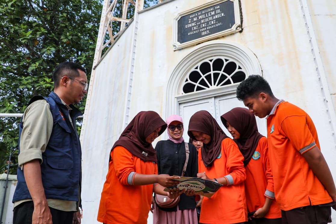 Sekolah/Madrasah Aman Bencana (SMAB) di SMPN Satu Atap 02 Pulau Sabira