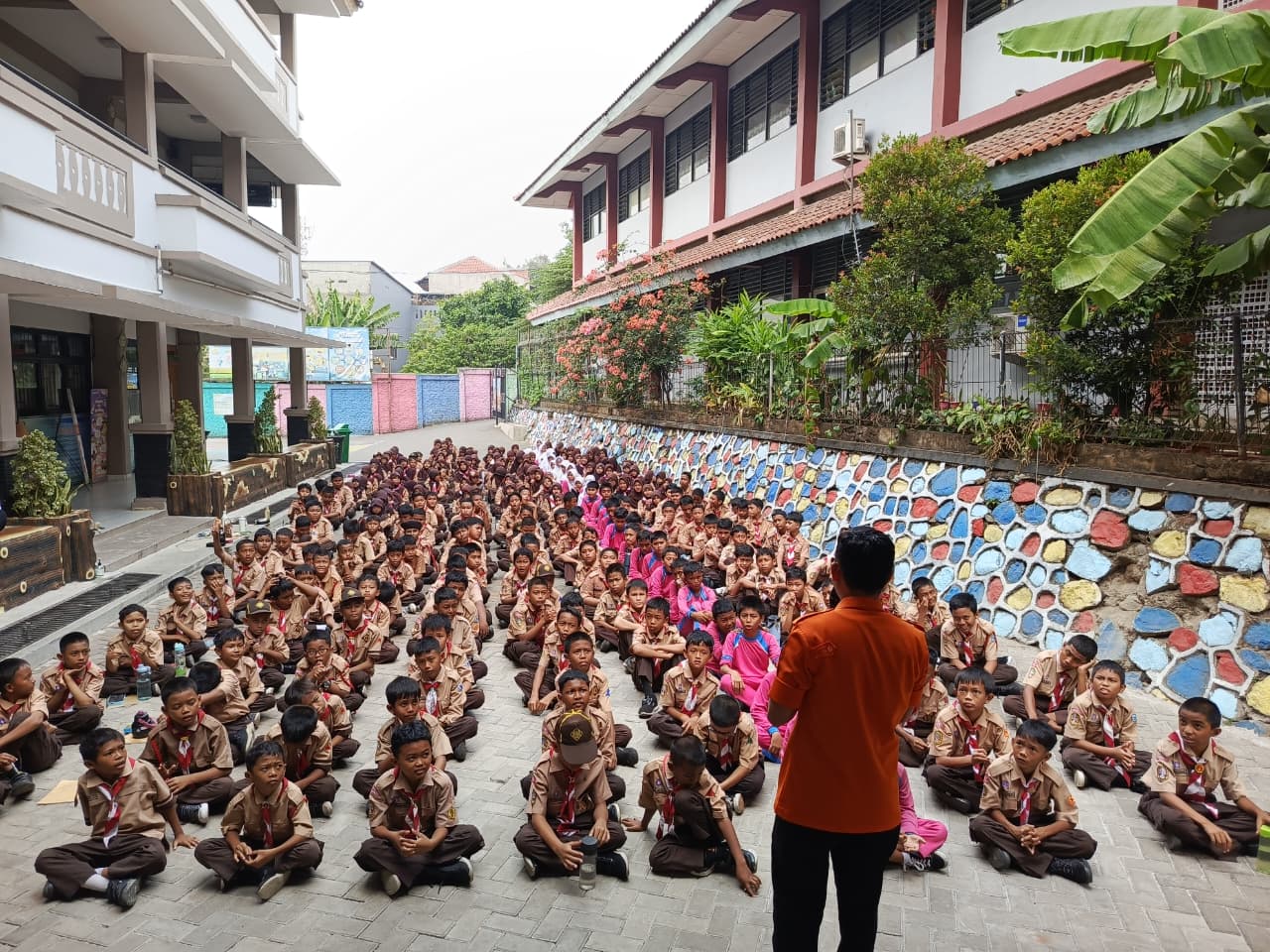 Sosialisasi, Edukasi, dan Simulasi Kesiapsiagaan Menghadapi Bencana